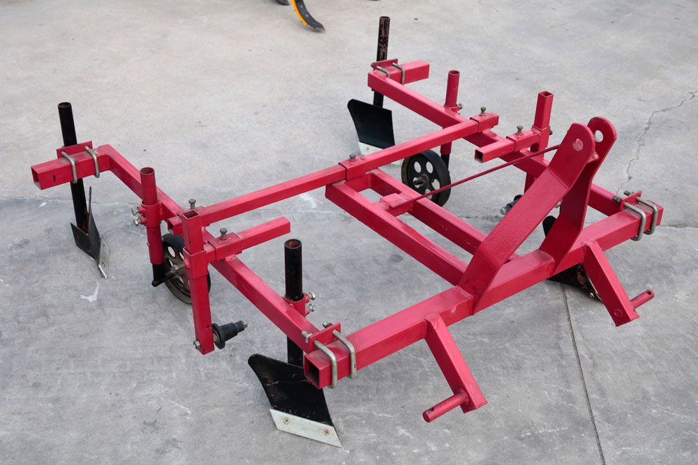 mulch applicator.jpg