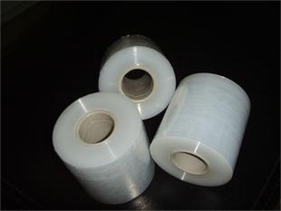 فيلم التشبث الصناعي